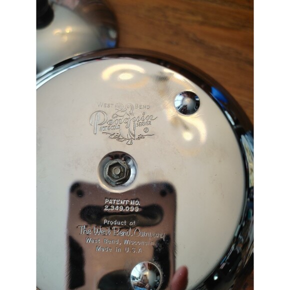 Charming Vintage West Bend PENGUIN Ice Bucket Hot Cold Server - Includes Lid - Picture 4 of 6